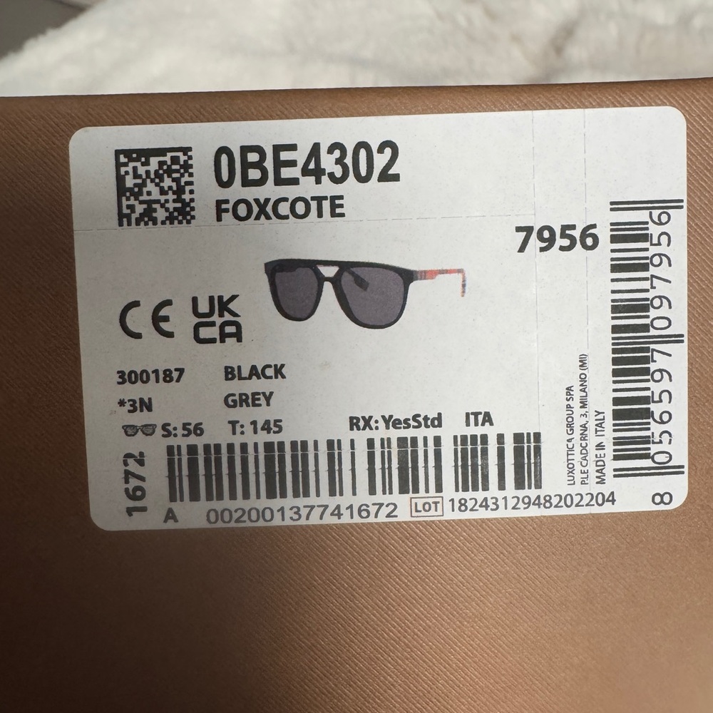 Burberry Foxcote Sunglasses (Unisex) - Picture 2 of 7